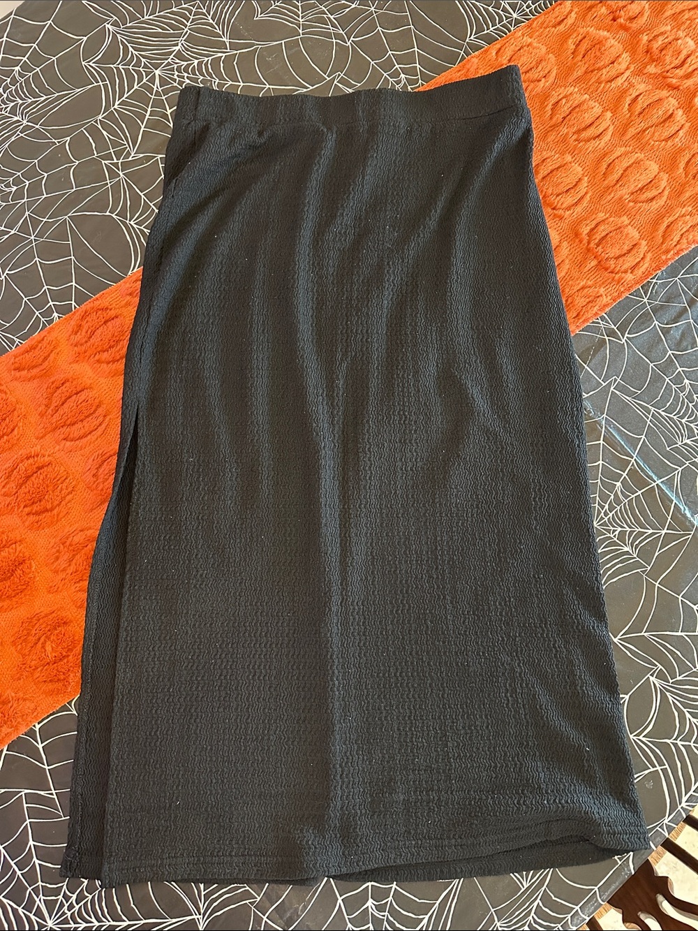SHEIN Black Textured Midi Skirt with Side Slit